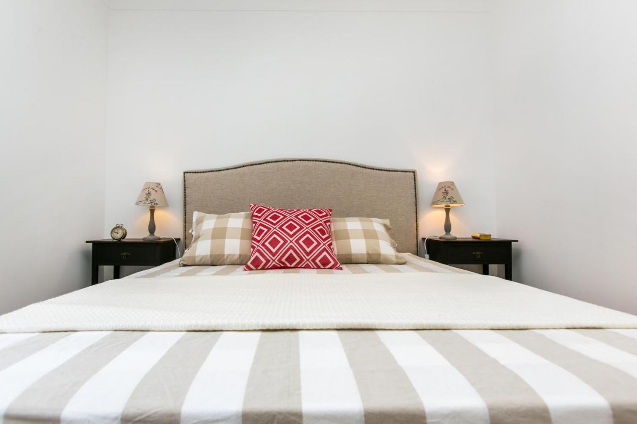 Belem! Charming 2 Bedroom Apartment W Terrace, Wifi & Free Street Parking Lisabona Exterior foto